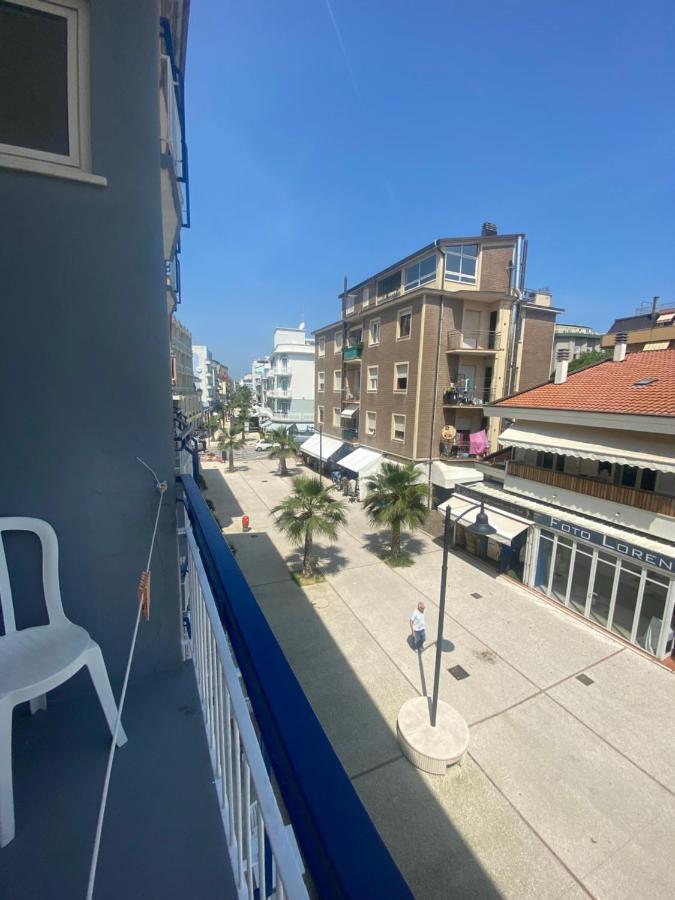 Hotel Lucciola Cattolica Esterno foto