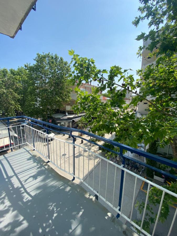 Hotel Lucciola Cattolica Esterno foto