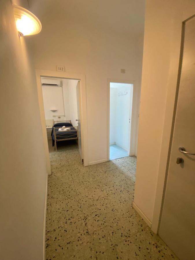 Hotel Lucciola Cattolica Esterno foto